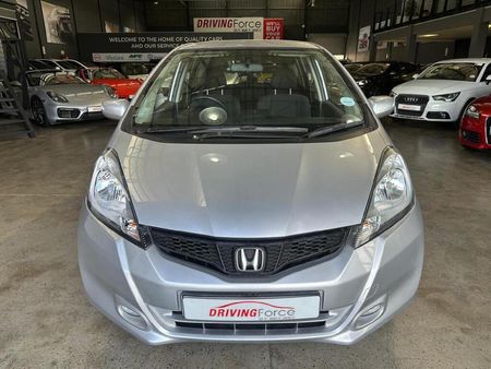 2013-Honda-Jazz-15-Elegance-Auto_5