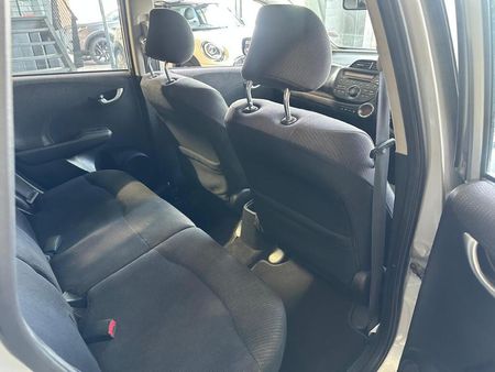 2013-Honda-Jazz-15-Elegance-Auto_6