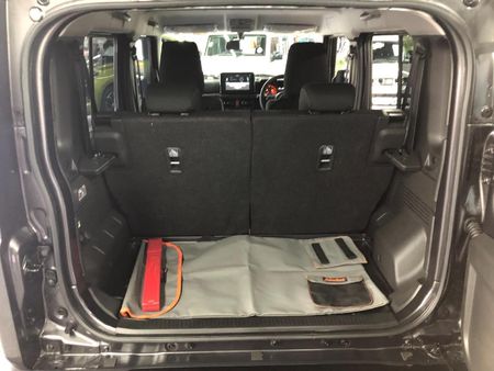 2025-Suzuki-Jimny-15-GLX-AllGrip-5-Door-Auto_17