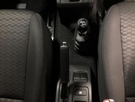 2025-Suzuki-Jimny-15-GLX-AllGrip-5-Door-Auto_26