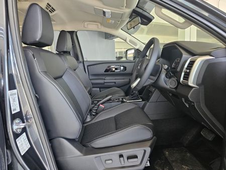 2025-Mitsubishi-Triton-24-Di-DC-GLS-Double-Cab-Auto_11