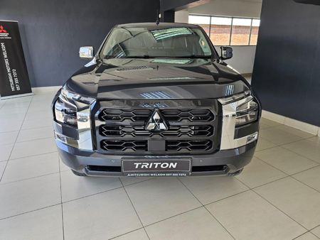 2025-Mitsubishi-Triton-24-Di-DC-GLS-Double-Cab-Auto_18