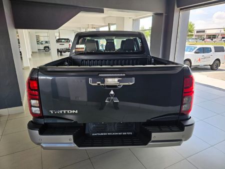 2025-Mitsubishi-Triton-24-Di-DC-GLS-Double-Cab-Auto_2