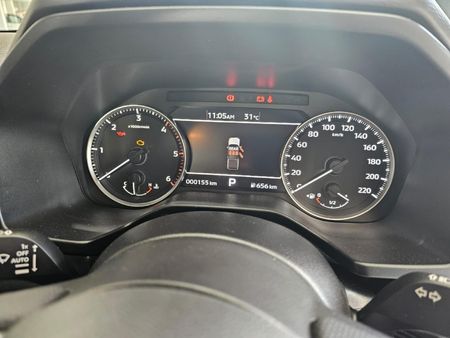 2025-Mitsubishi-Triton-24-Di-DC-GLS-Double-Cab-Auto_7