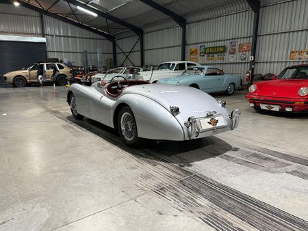 1952-Jaguar-XK120-Roadster_10