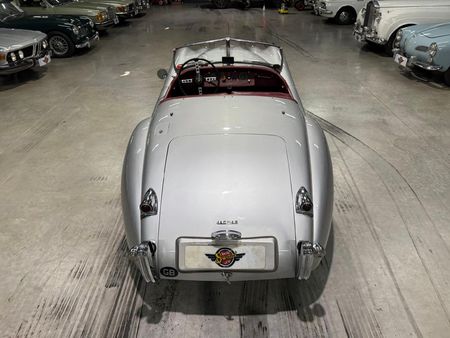 1952-Jaguar-XK120-Roadster_11