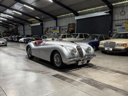 1952-Jaguar-XK120-Roadster_2