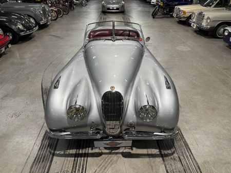 1952-Jaguar-XK120-Roadster_4