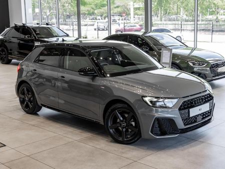 2025-Audi-A1-Sportback-30-TFSI-Black-Edition-S-Tronic_0