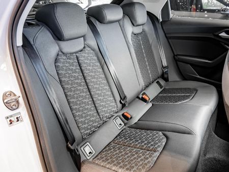 2025-Audi-A1-Sportback-30-TFSI-Black-Edition-S-Tronic_10