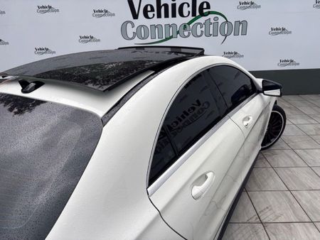 2015-Mercedes-AMG-CLA-45-AMG_5