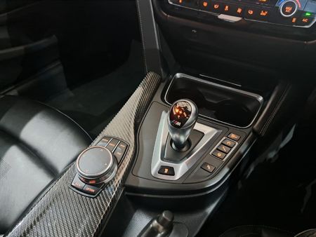 2017-BMW-M4-Coupe-Competition-Auto_15