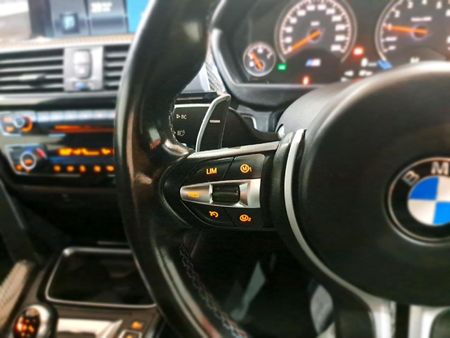 2017-BMW-M4-Coupe-Competition-Auto_16