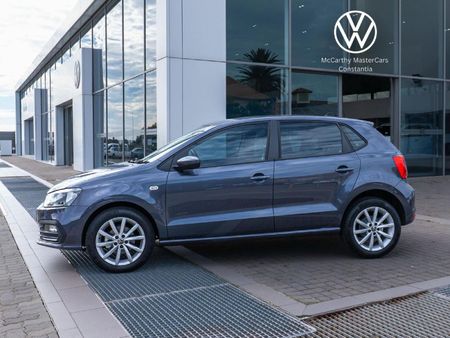 2025-Volkswagen-Polo-Vivo-SMOKEY-GREY_4