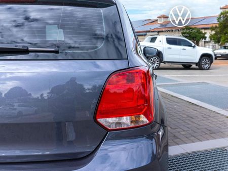 2025-Volkswagen-Polo-Vivo-SMOKEY-GREY_8