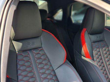 2025-Audi-RS3-Quattro-Auto_9