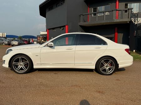 2014-Mercedes-Benz-C-Class-C200-EDITION-C-AUTO_9