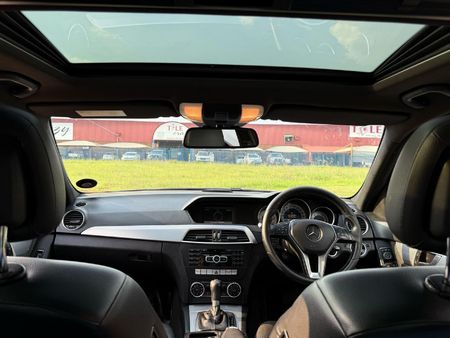 2014-Mercedes-Benz-C-Class-C200-EDITION-C-AUTO_2