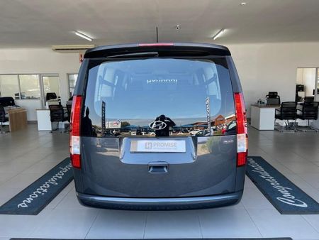 2026-Hyundai-Staria-22d-Executive-Auto_3
