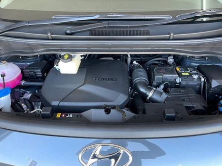 2026-Hyundai-Staria-22d-Executive-Auto_8