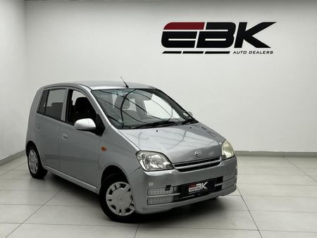 2006-Daihatsu-Charade-XLE_0