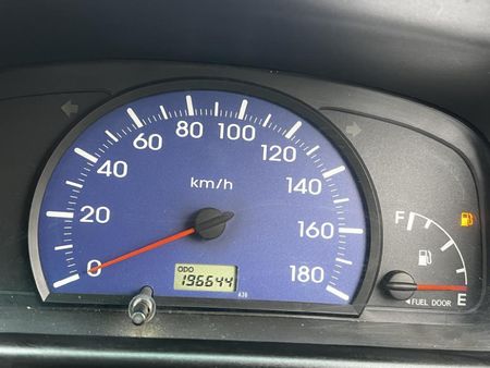 2006-Daihatsu-Charade-XLE_9