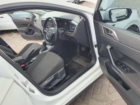 2021-Volkswagen-Polo-10-TSI-R-Line-Auto_9