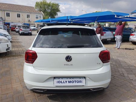 2021-Volkswagen-Polo-10-TSI-R-Line-Auto_17