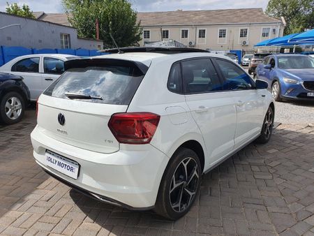 2021-Volkswagen-Polo-10-TSI-R-Line-Auto_18