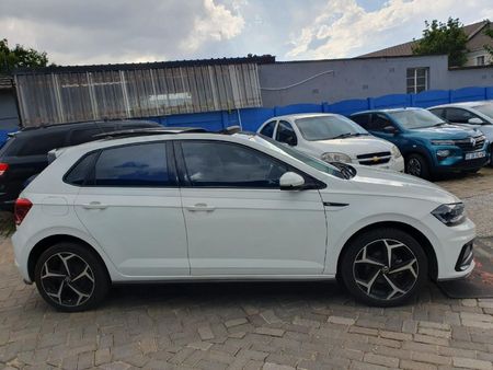 2021-Volkswagen-Polo-10-TSI-R-Line-Auto_5