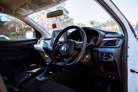 2026-Toyota-Starlet-15-XS-Auto_10