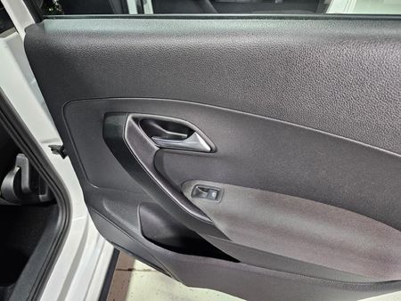 2021-Volkswagen-Polo-GP-14-Comfortline_19