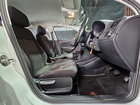 2021-Volkswagen-Polo-GP-14-Comfortline_8