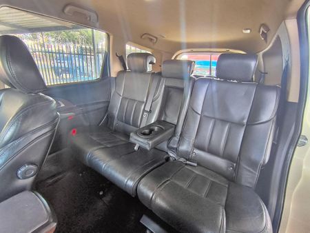 2014-Mahindra-XUV-500-22D-mHawk-7-seat-W8_7
