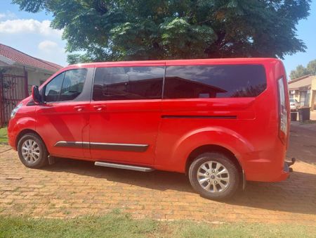 2019-Ford-Tourneo-Custom-22-TDCi-Trend-LWB-92kW_0