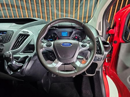 2019-Ford-Tourneo-Custom-22-TDCi-Trend-LWB-92kW_9