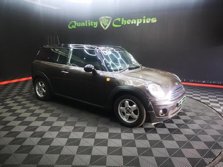 2009-MINI-Clubman-Cooper_1