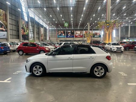 2021-Audi-A1-Sportback-10-TFSI-Auto-30-TFSI_3