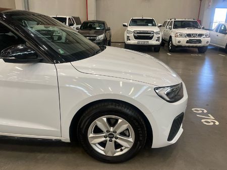 2021-Audi-A1-Sportback-10-TFSI-Auto-30-TFSI_5