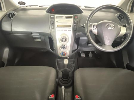 2006-Toyota-Yaris-T3-Spirit-5-dr_1