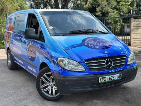 2005-Mercedes-Benz-Vito-115-CDI-CrewBus_0