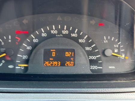2005-Mercedes-Benz-Vito-115-CDI-CrewBus_11