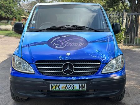 2005-Mercedes-Benz-Vito-115-CDI-CrewBus_1