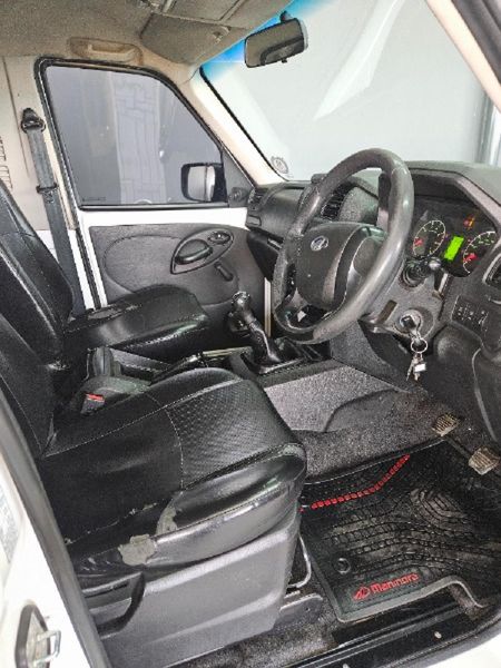 2022-Mahindra-Pik-Up-22-mHawk-S4-Dropside_8