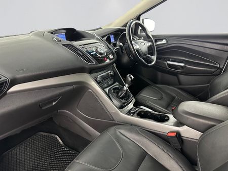 2015-Ford-Kuga-15-EcoBoost-Trend_16