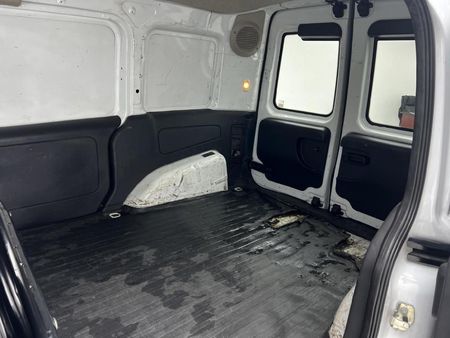 2010-Opel-Combo-14i-Panel-Van_10