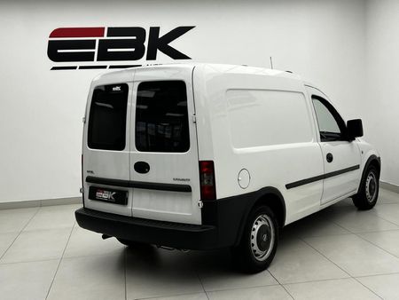 2010-Opel-Combo-14i-Panel-Van_5