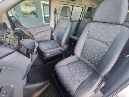 2005-Mercedes-Benz-Vito-115-CDI-CrewBus_5