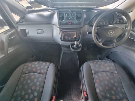 2005-Mercedes-Benz-Vito-115-CDI-CrewBus_8