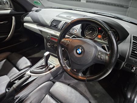 2012-BMW-1-Series-125i-Coupe-M-Sport-Auto_11